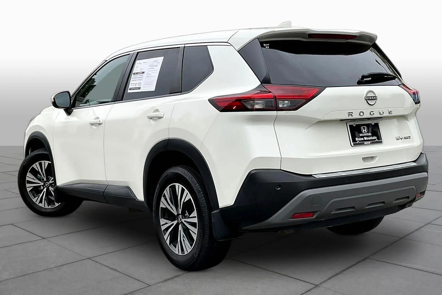 Used 2023 Pearl White Tricoat Nissan SV image 12