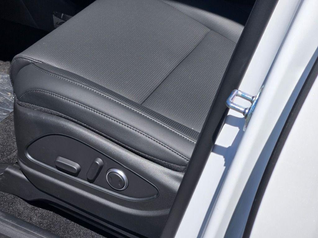 New 2026 White Pearl Hyundai SEL AWD image 24