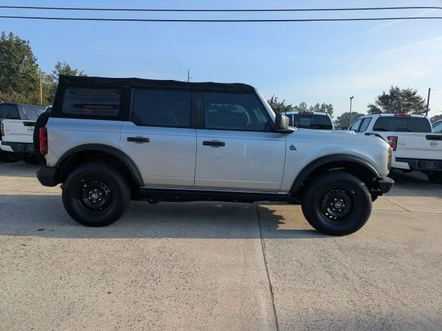 Used 2022 Silver Ford Black Diamond image 3
