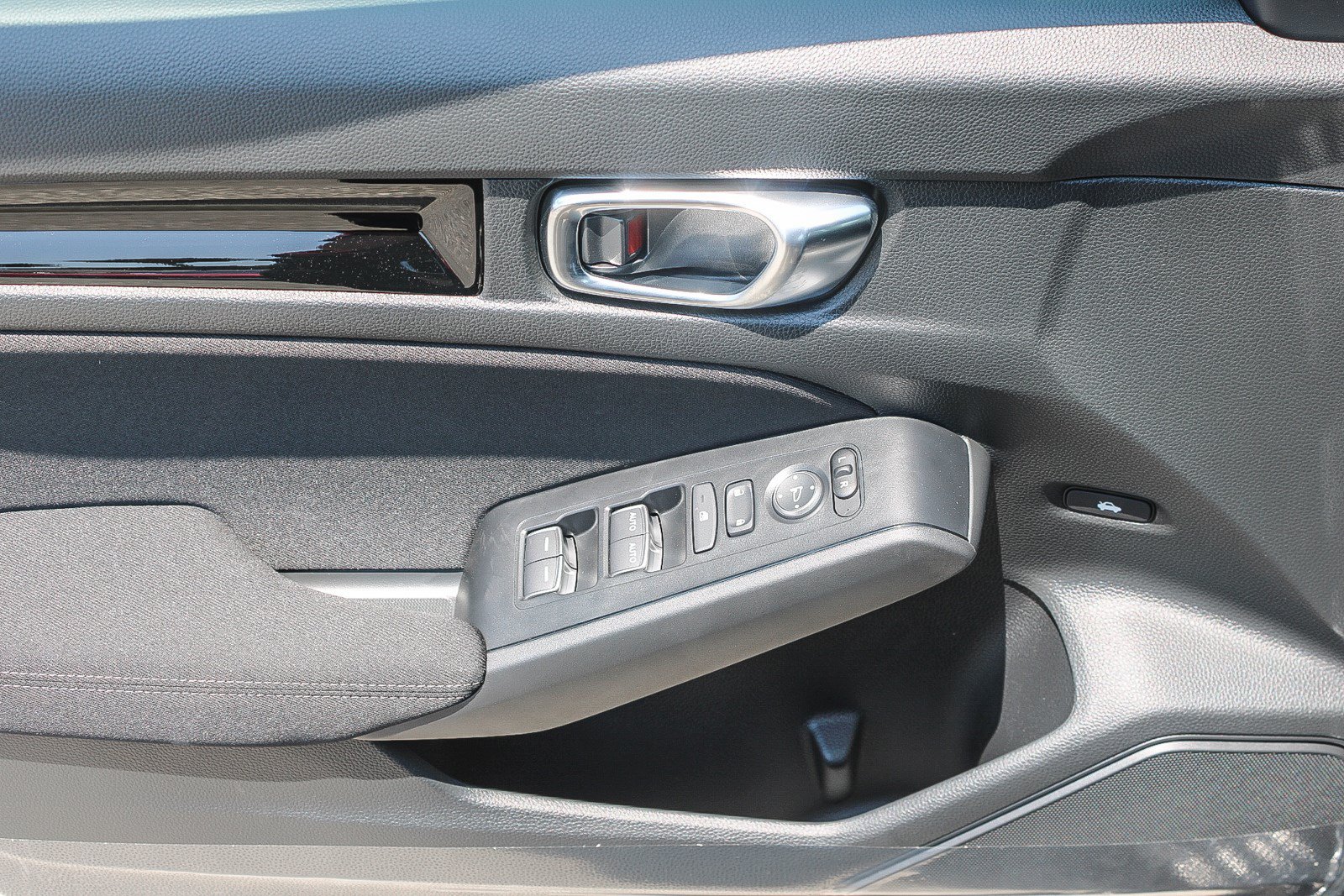 New 2026 Urban Gray Pearl Honda Sport image 22