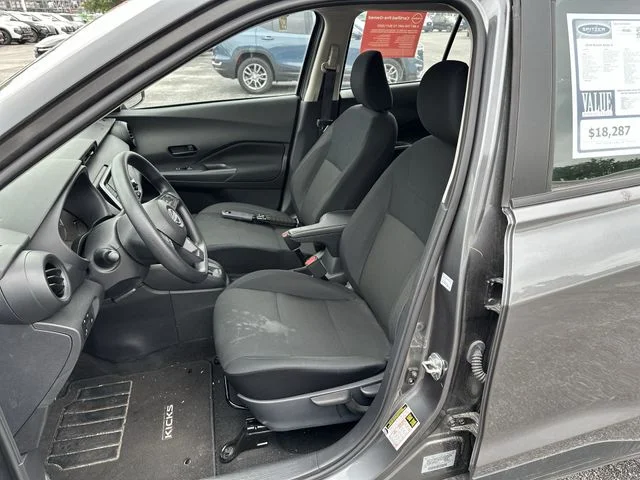 Used 2024 Gray Nissan S image 15