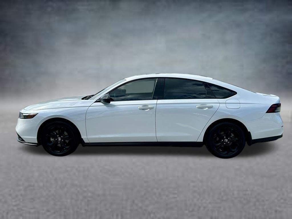 Used 2025  Honda SE image 8