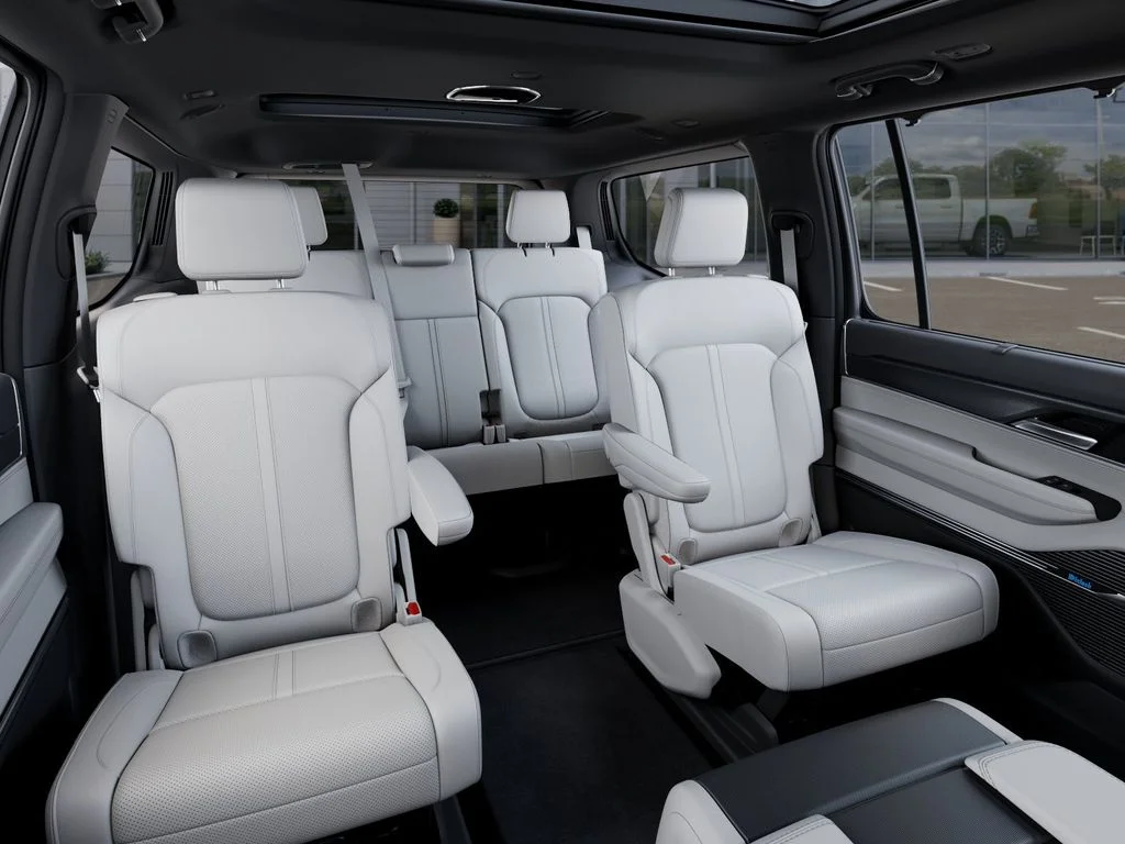 New 2026 Fathom Blue Pearlcoat Jeep Summit Obsidian image 16