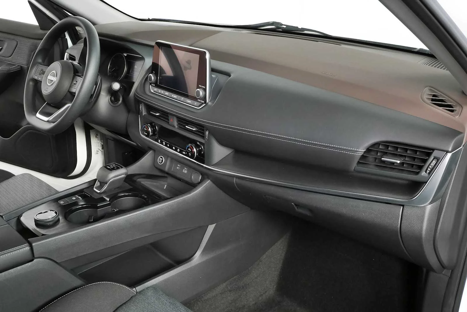 Used 2023 Pearl White Tricoat Nissan SV image 21