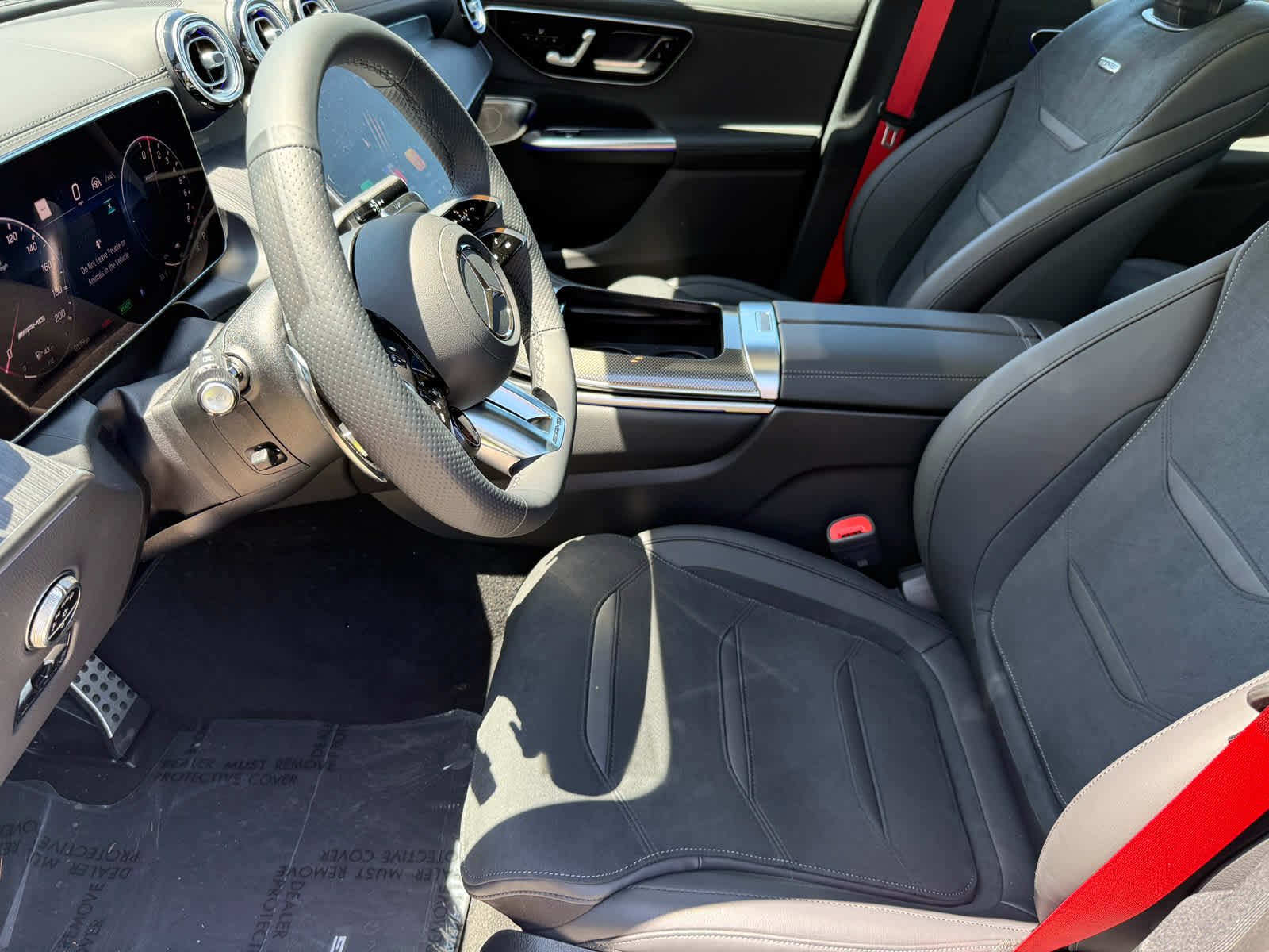 2025 Mercedes-Benz GLC AMG GLC63 S - Photo 10