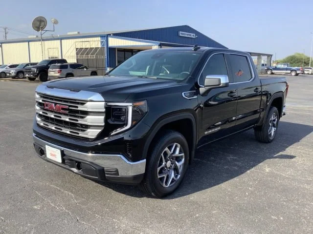 Certified Pre-Owned 2026 GMC Sierra 1500 SLE