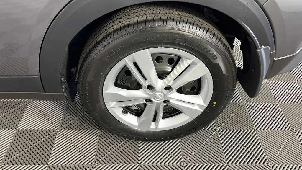2025 Nissan KICKS PLAY Base - Photo 31