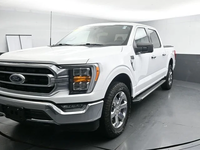 Used 2022 White Ford XLT image 3