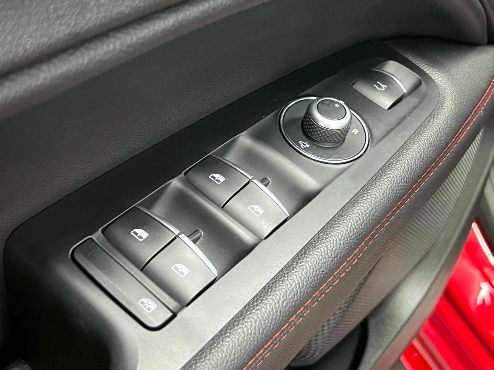 2025 Alfa Romeo Stelvio Special Edition - Photo 18
