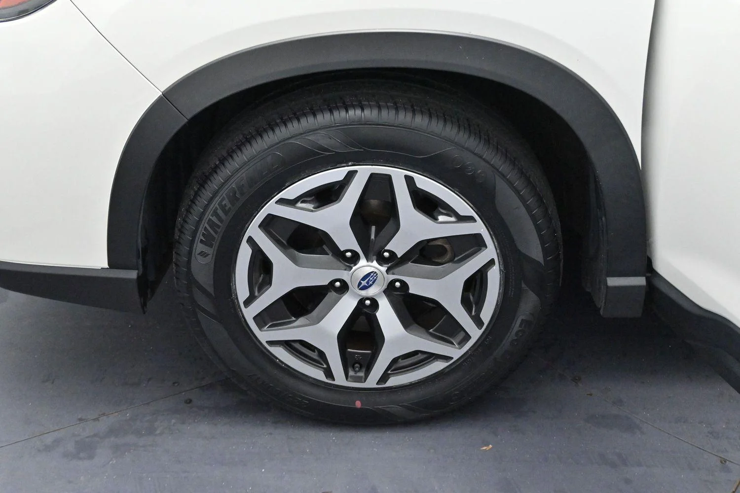 Used 2021 Crystal White Pearl Subaru Premium image 35