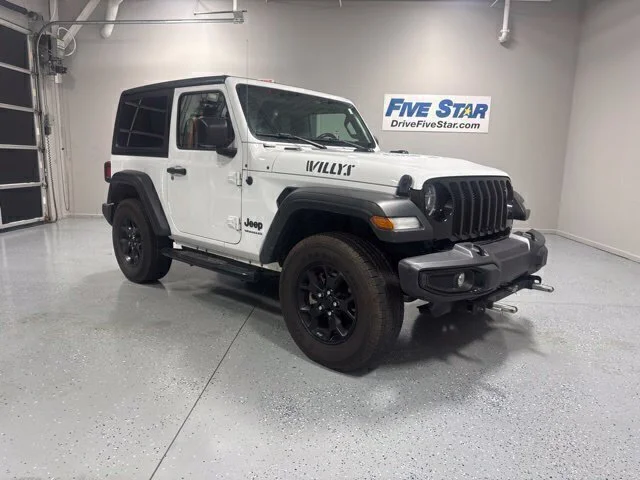 Used 2022 White Jeep Willys image 3