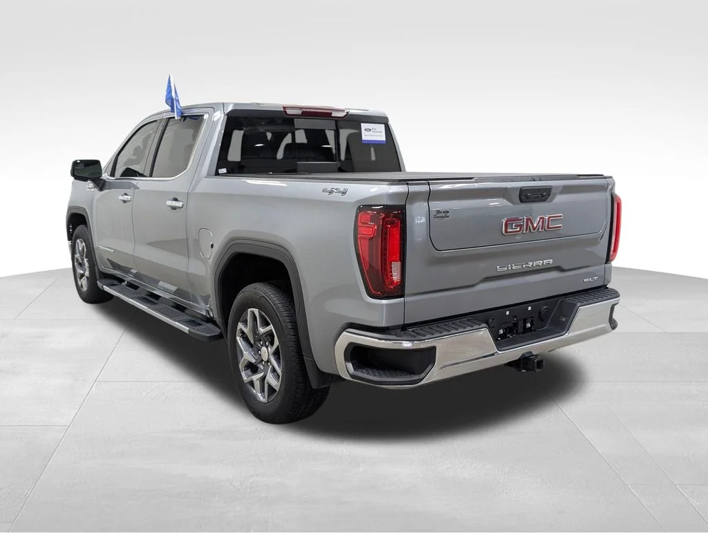 Used 2025 Sterling GMC SLT image 28