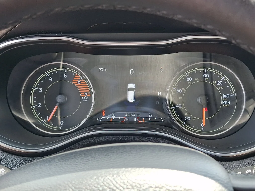 Used 2020 Bright White Clearcoat Jeep Trailhawk image 26