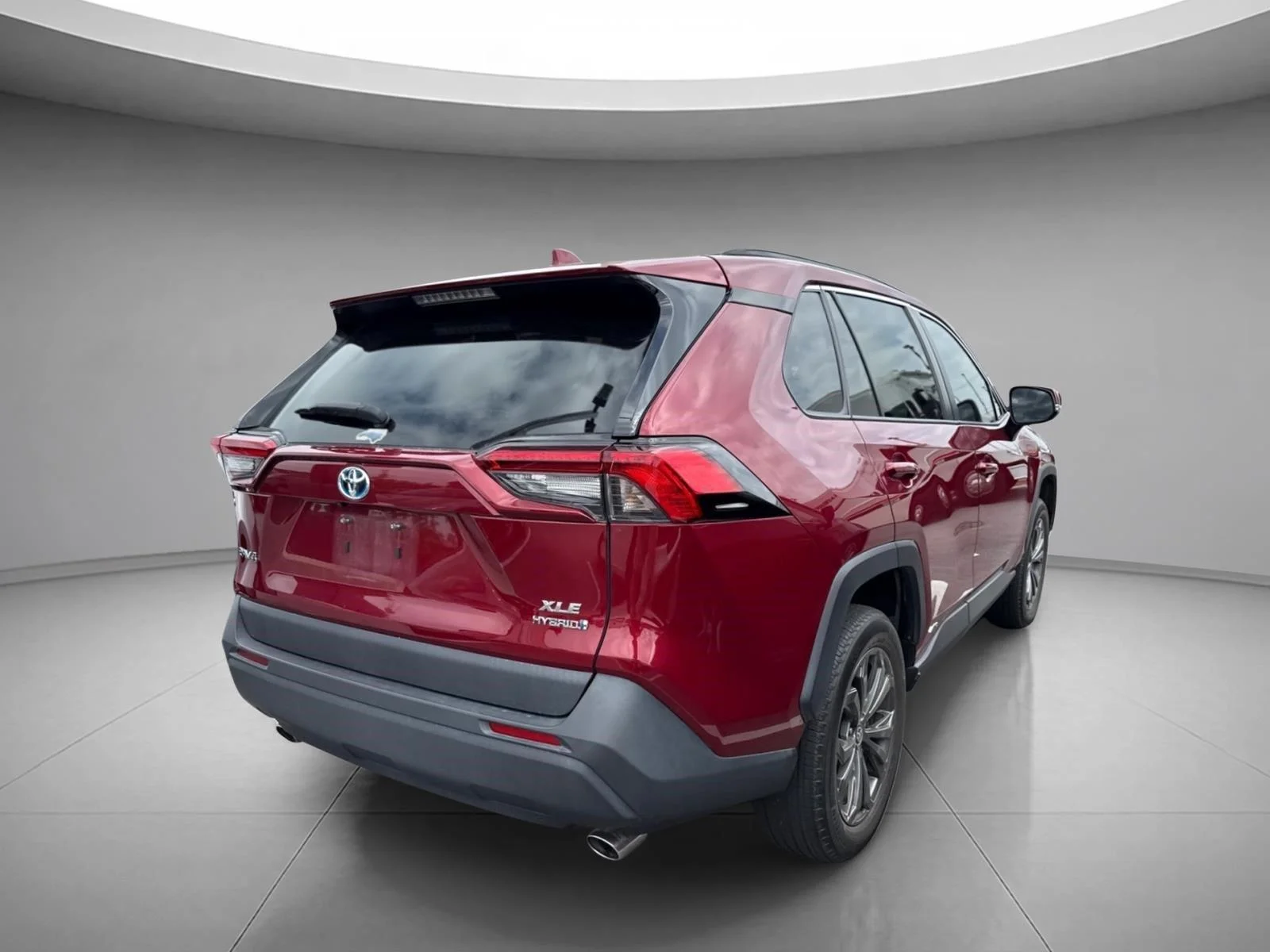 Used 2023 Ruby Flare Pearl Toyota XLE Premium image 14