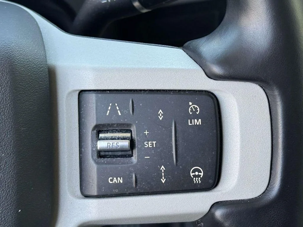 Used 2024 Pangea Green Metallic Land Rover 110 P400 S image 23