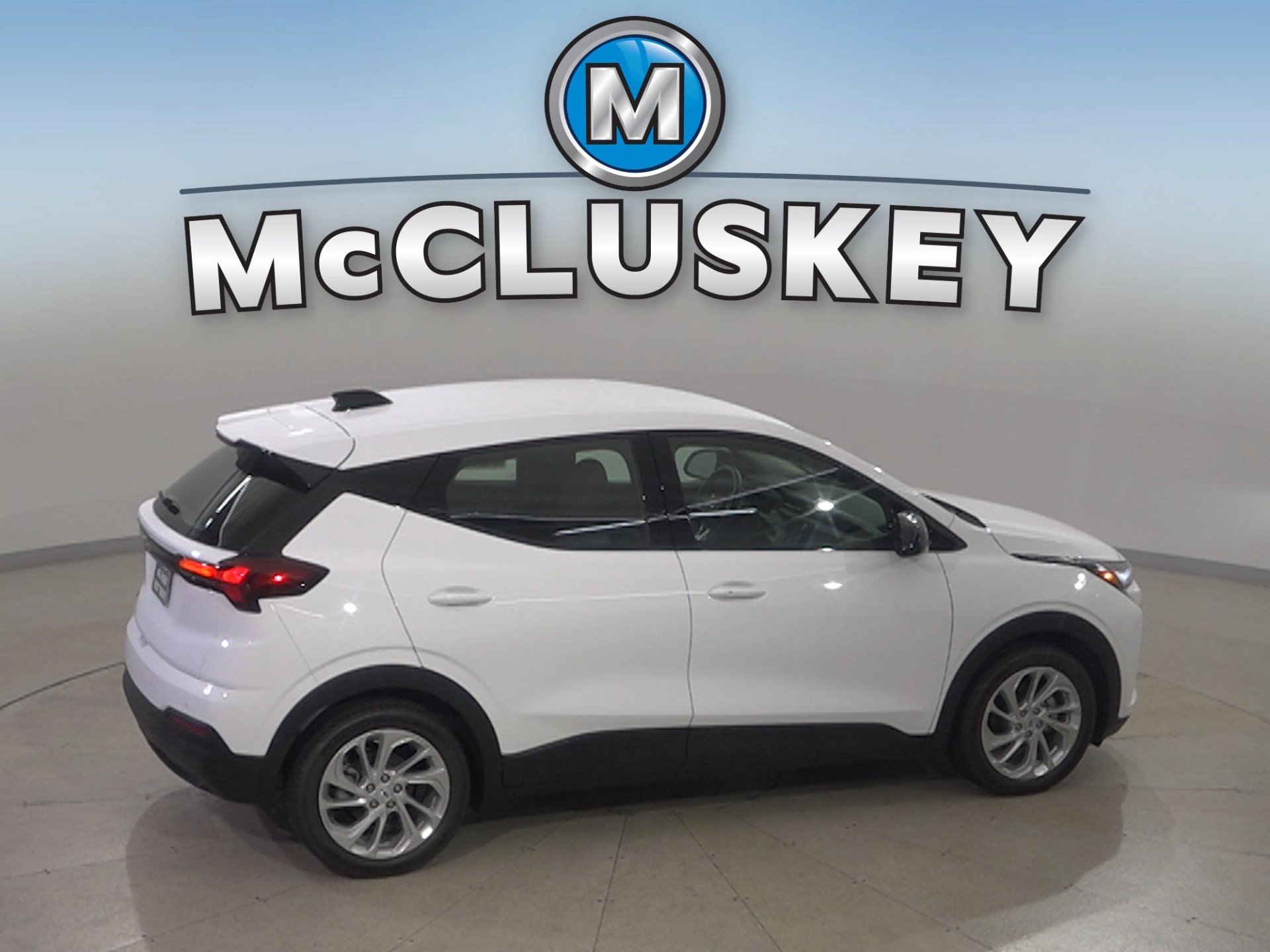 New 2027 Summit White Chevrolet LT image 54