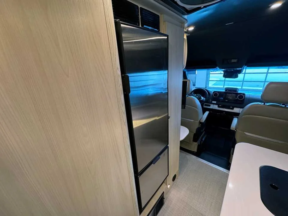 New 2025 SILVER AIRSTREAM  image 23