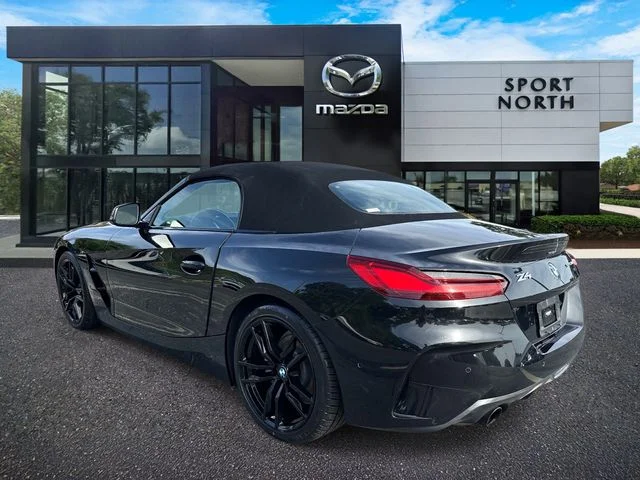 Used 2023 Black BMW sDrive30i image 6