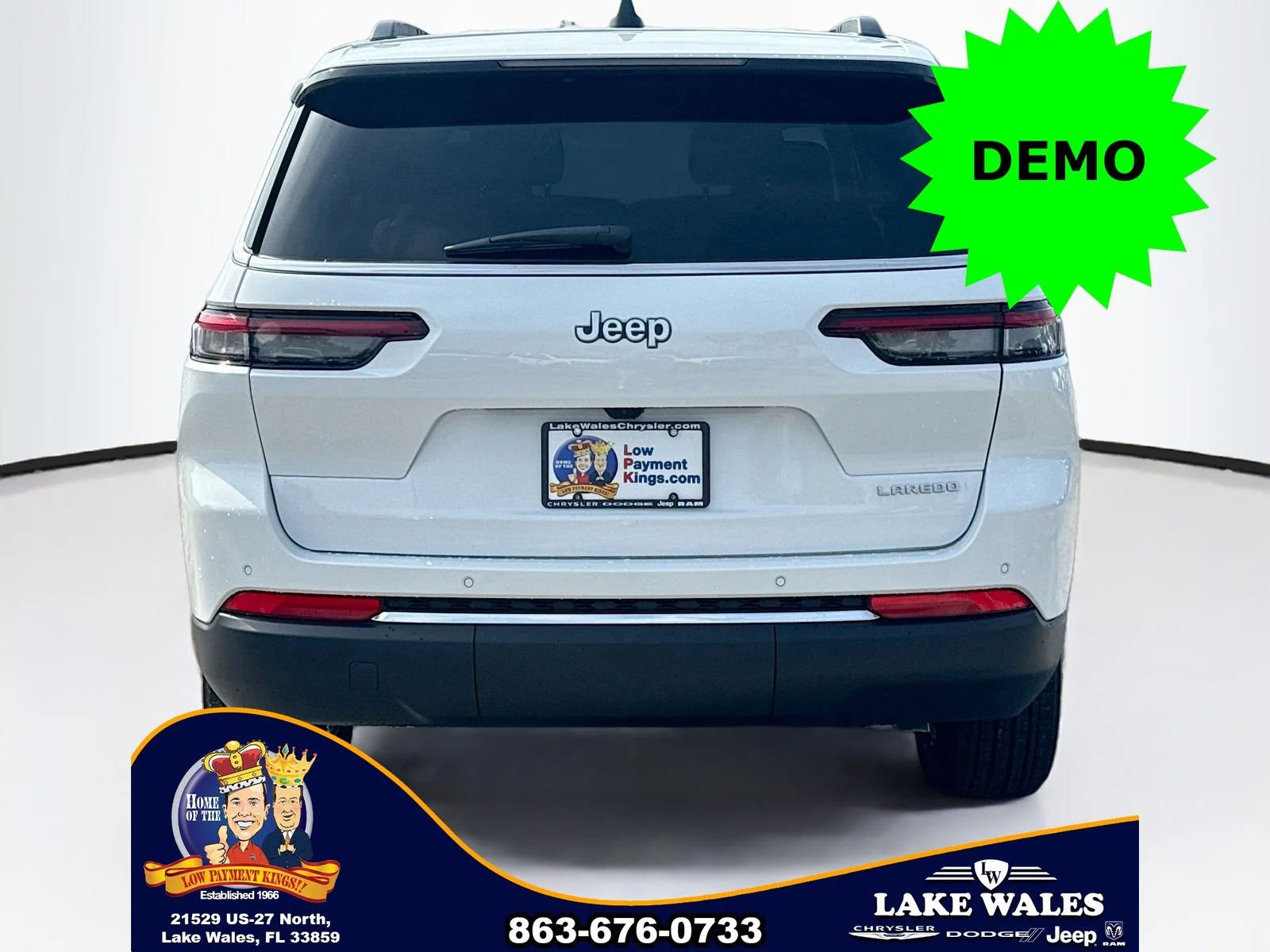 New 2026 Bright White Clear-Coat Exterior Paint Jeep Laredo image 5