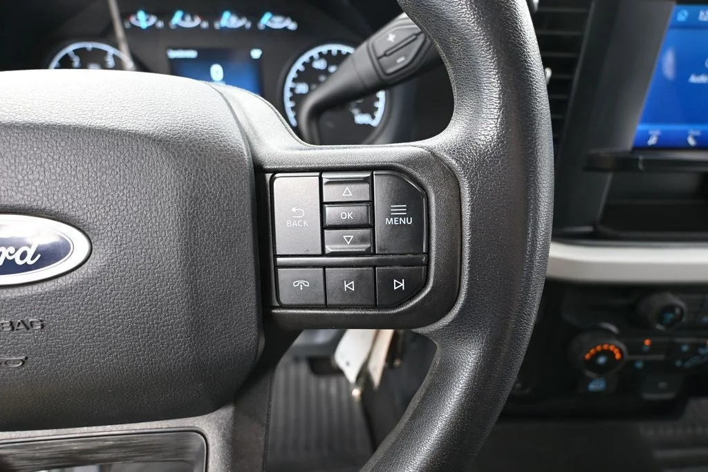 Certified Used 2025 White Ford XLT image 30