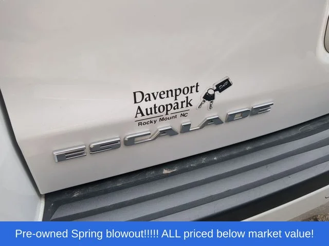 Used 2020 White Cadillac Luxury image 13