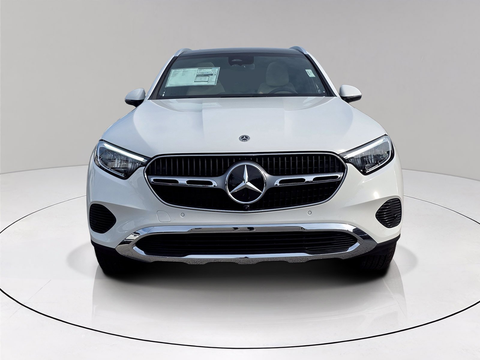 New 2026 Polar White Mercedes-Benz GLC 300 image 2
