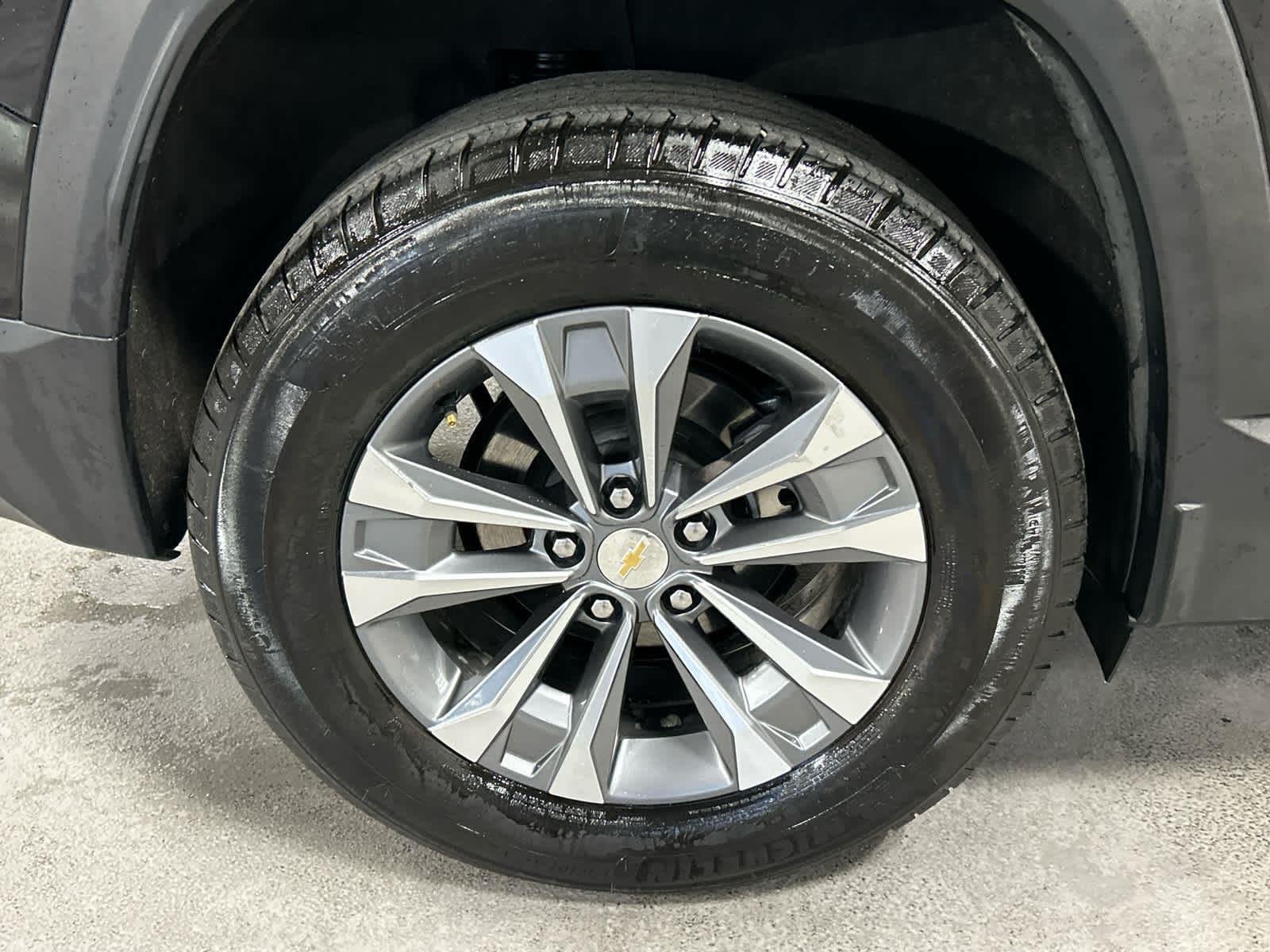 2025 Chevrolet Equinox LT - Photo 14