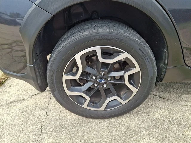 Used 2016 Gray Subaru 2.0i Limited image 10