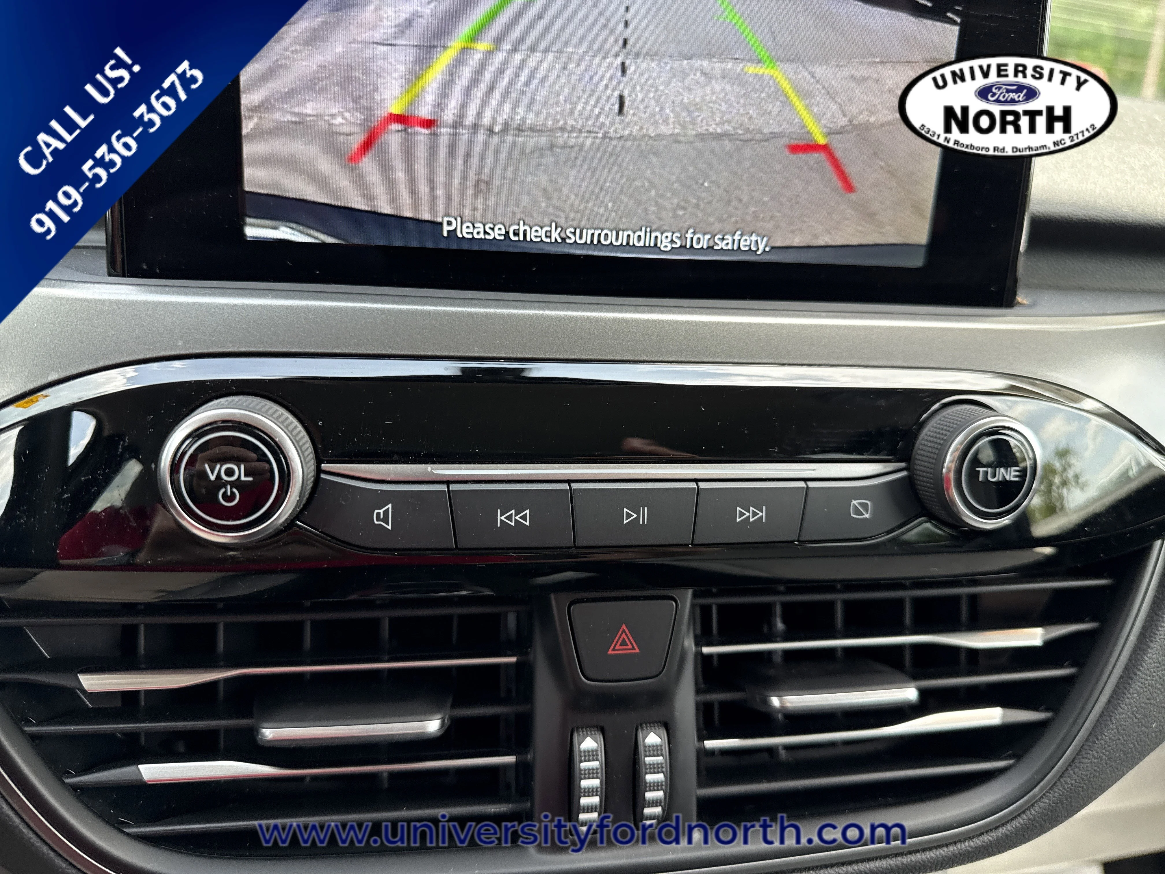 Used 2025 Oxford White Ford Active image 23