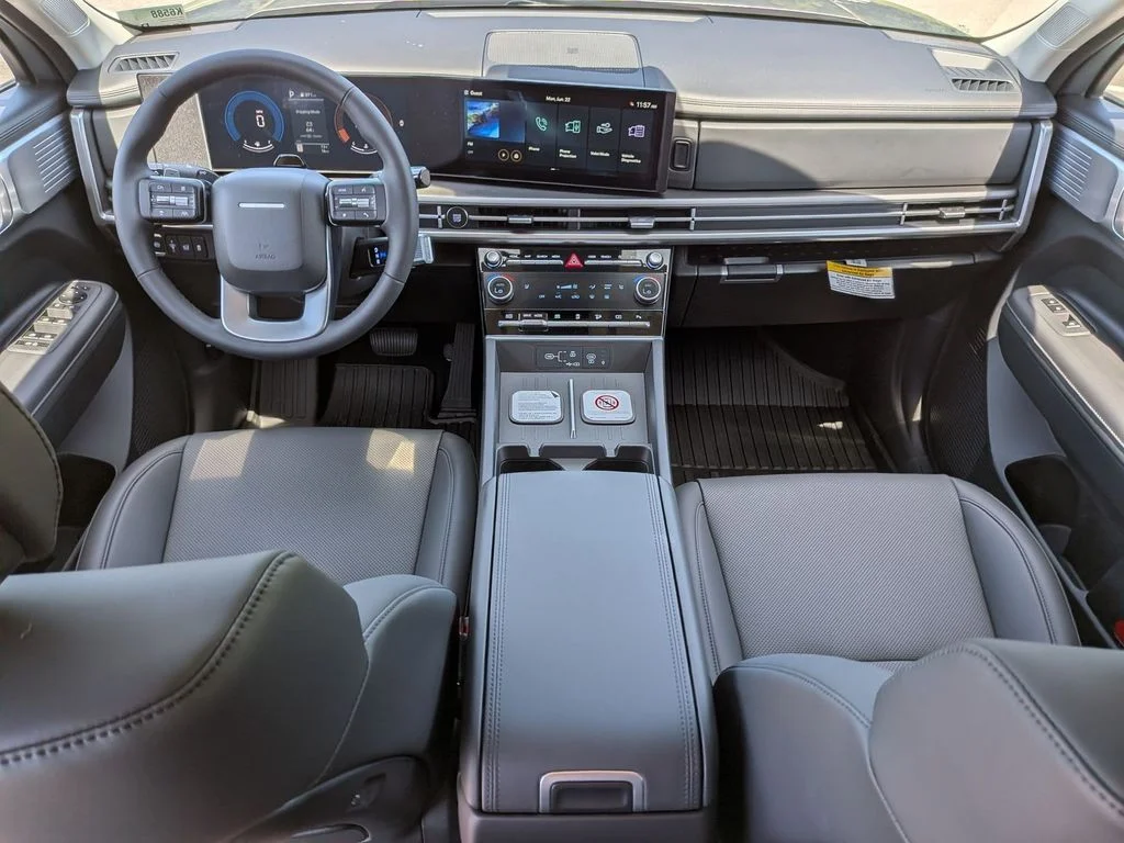 New 2026 Silver Hyundai SEL image 25