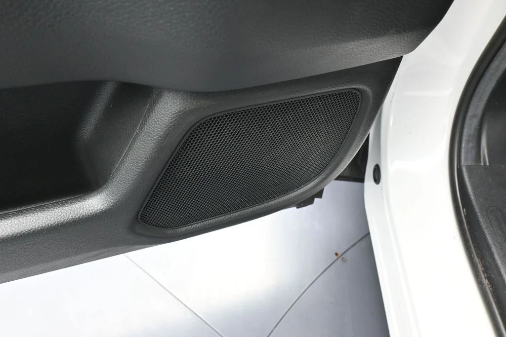 Used 2025 White Honda EX-L image 15