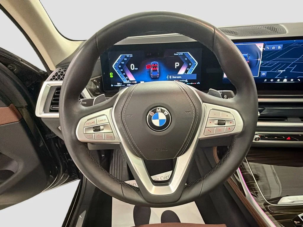 Used 2024 Black BMW xDrive40i image 12