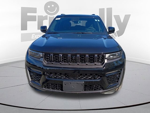New 2026 Diamond Black Crystal Pearl-Coat Exterior Paint Jeep Summit image 2