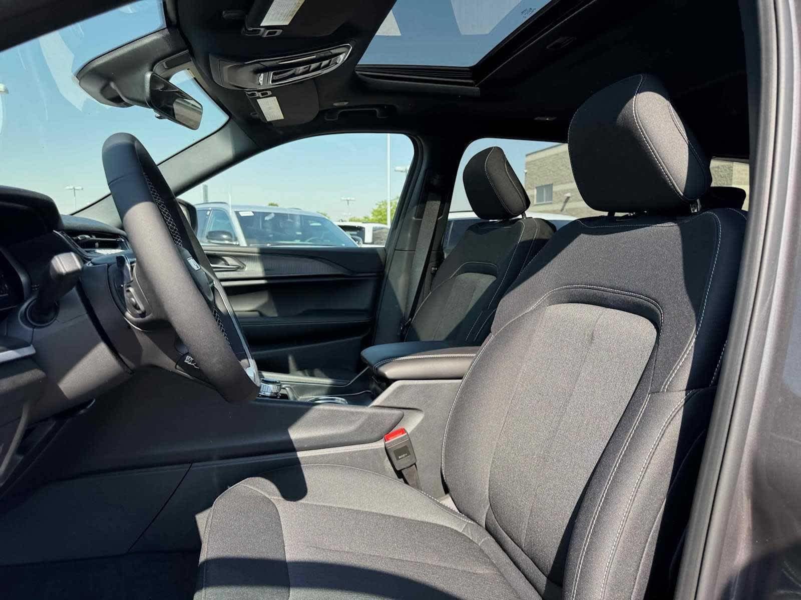 2025 Jeep Grand Cherokee L Laredo - Photo 11