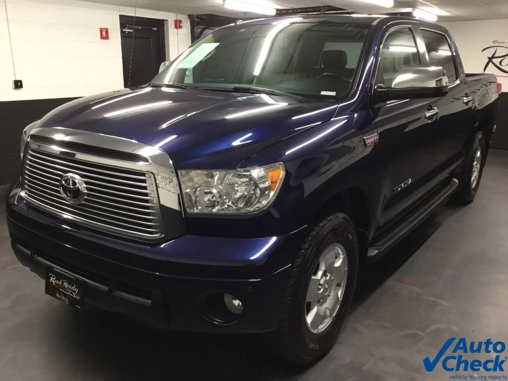 Used 2010 Blue Toyota Limited image 6