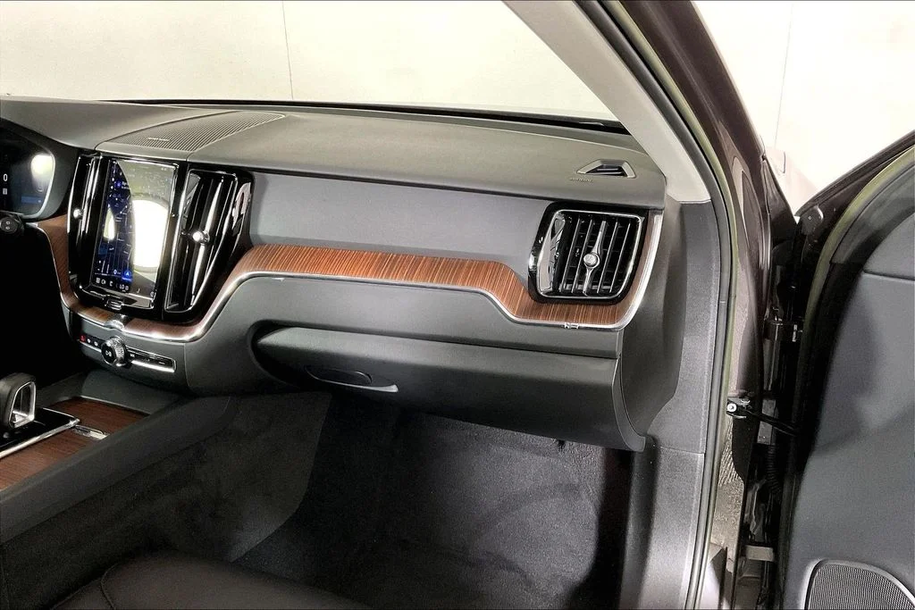 Certified Used 2023 Gray Volvo T8 Plus Bright Theme image 16