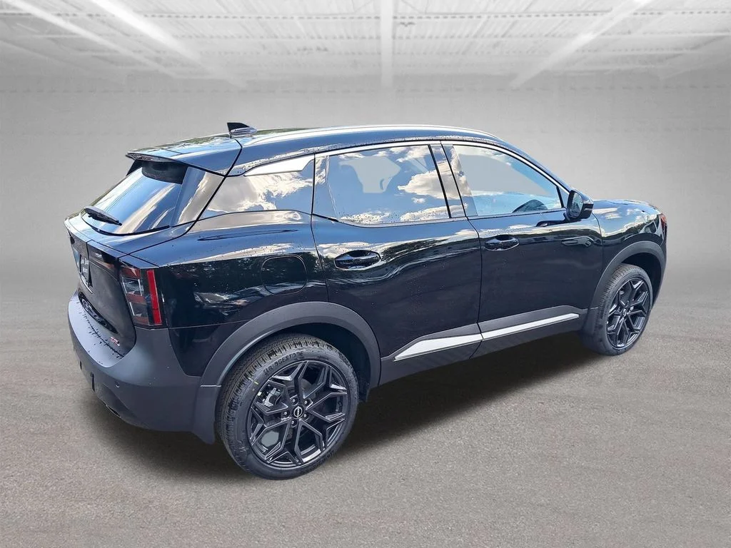 New 2026 Black Nissan SR image 5