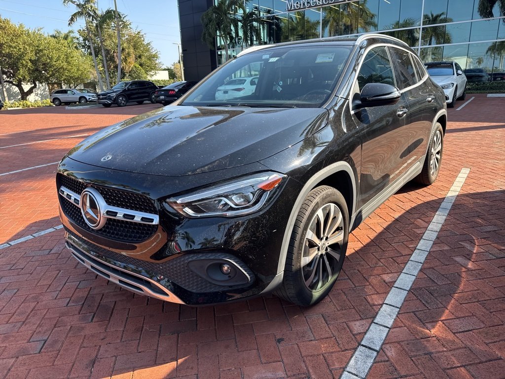 2023 Mercedes-Benz GLA Base