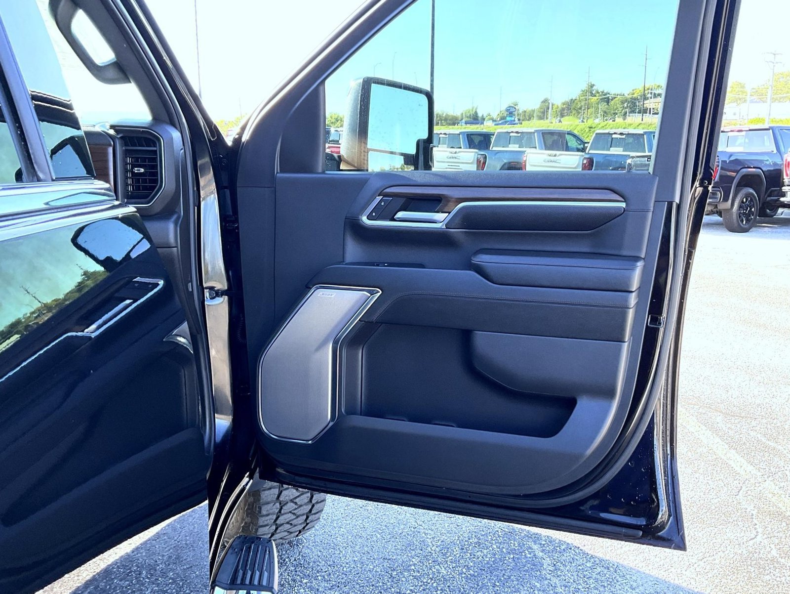 Used 2024 Black Chevrolet High Country image 16