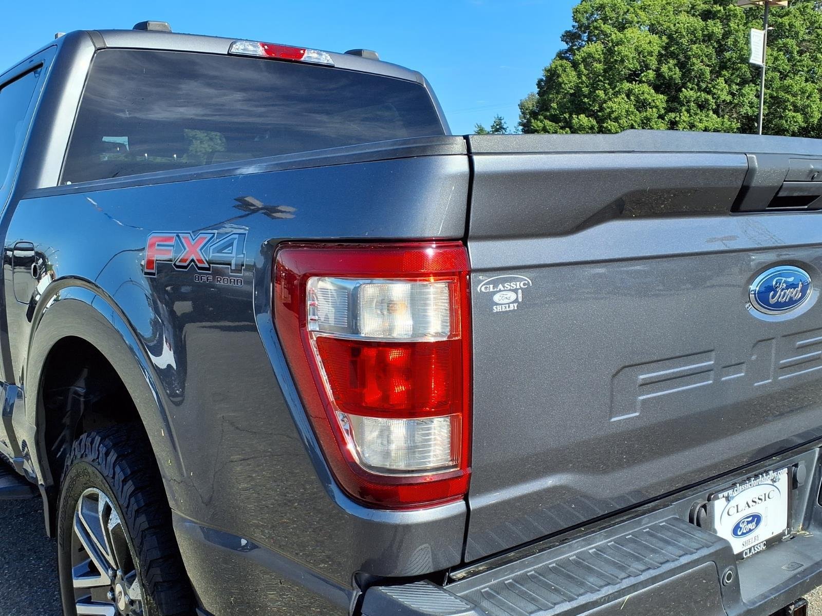Used 2022 Gray Ford XL image 16