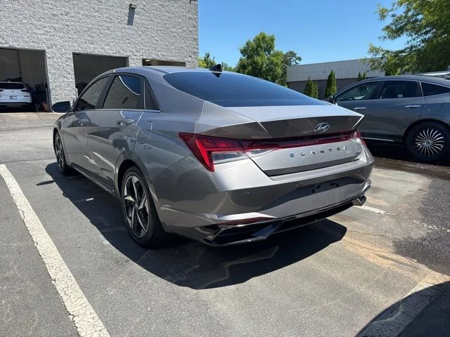 Used 2021 Gray Hyundai Limited image 2