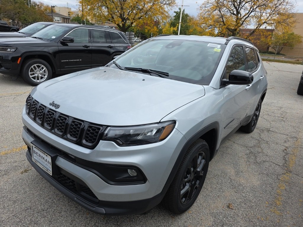 2026 Jeep Compass Latitude photo 3