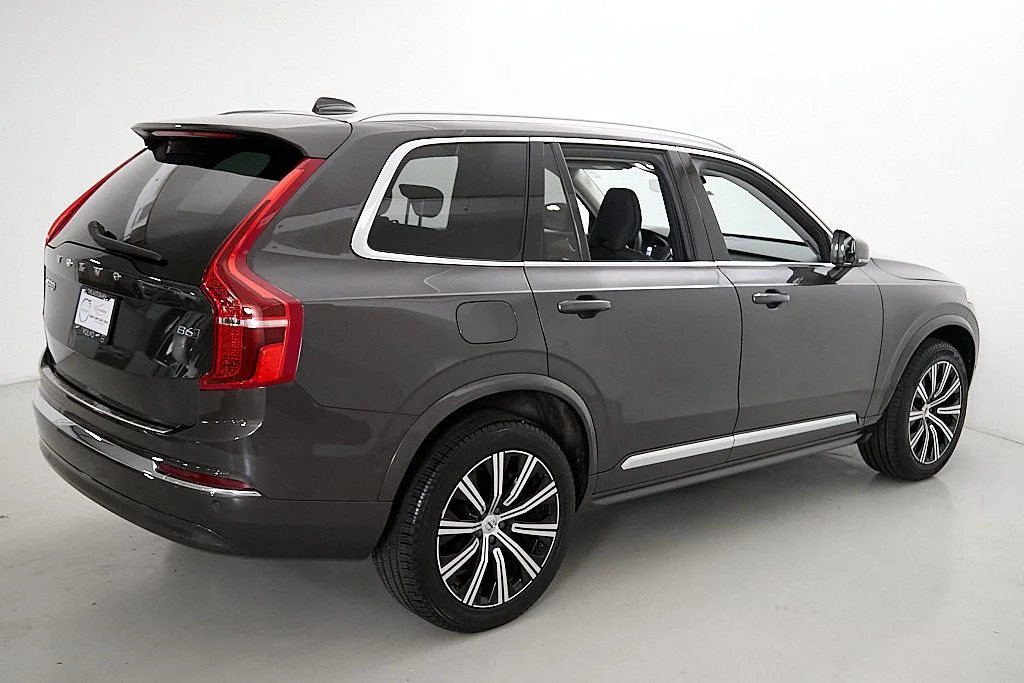 Certified Used 2024 Platinum Grey Volvo Plus image 9