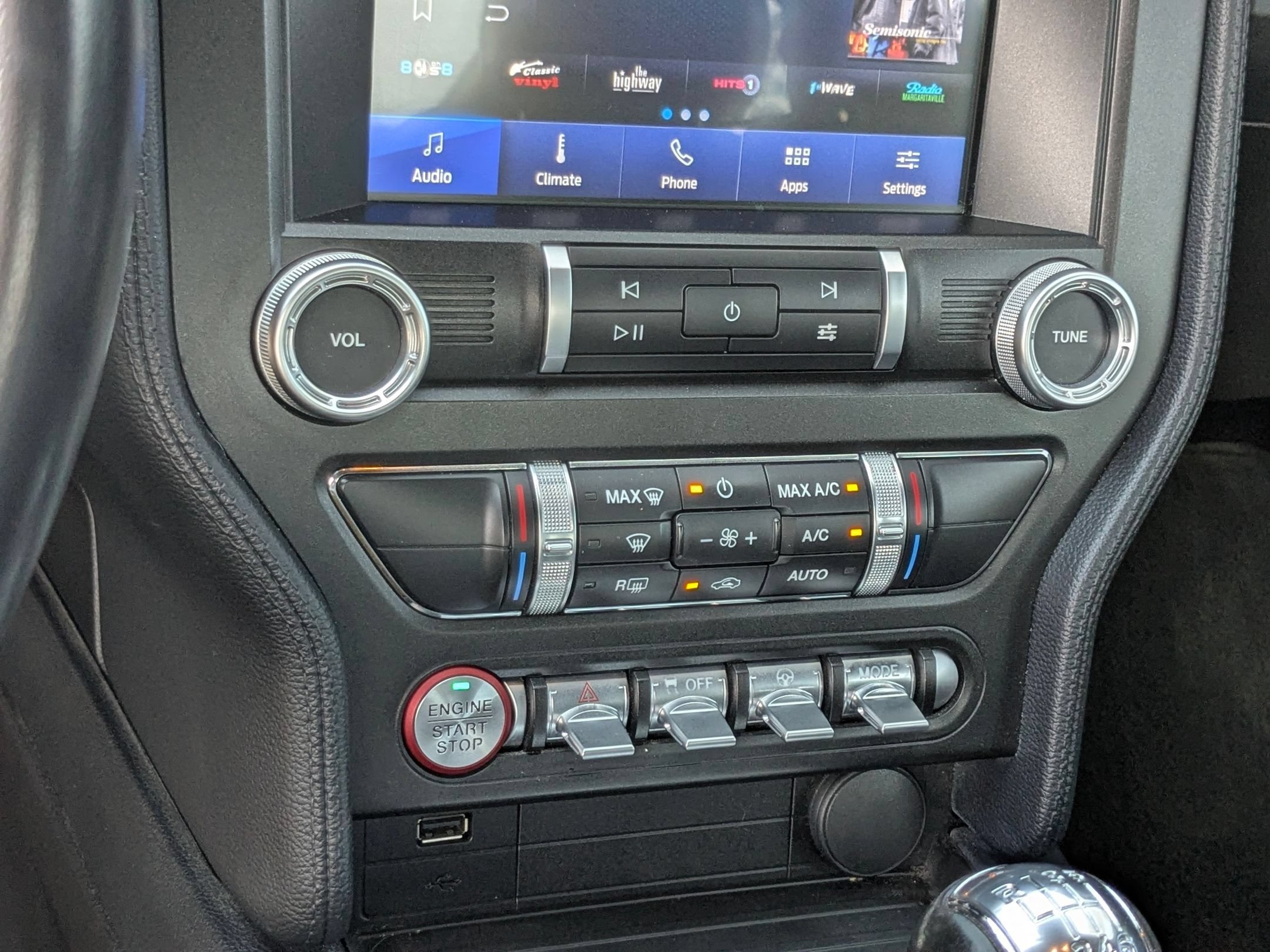 Used 2022 Shadow Black Ford GT image 18