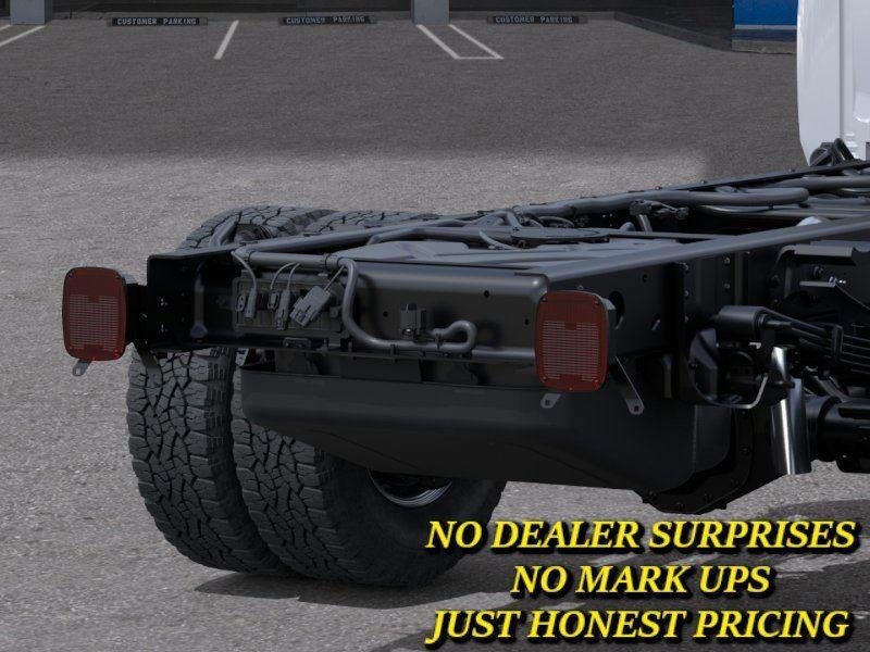 New 2026 Summit White Chevrolet Work Truck image 11