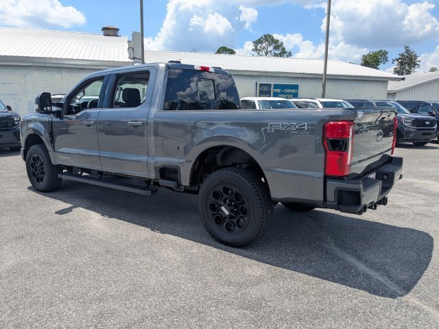 New 2026 Gray Ford Lariat image 6