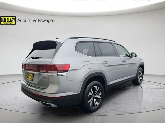 New 2026 Silver Mist Metallic Volkswagen 2.0T SE image 7