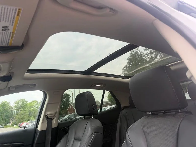Used 2021 White Buick Essence image 3