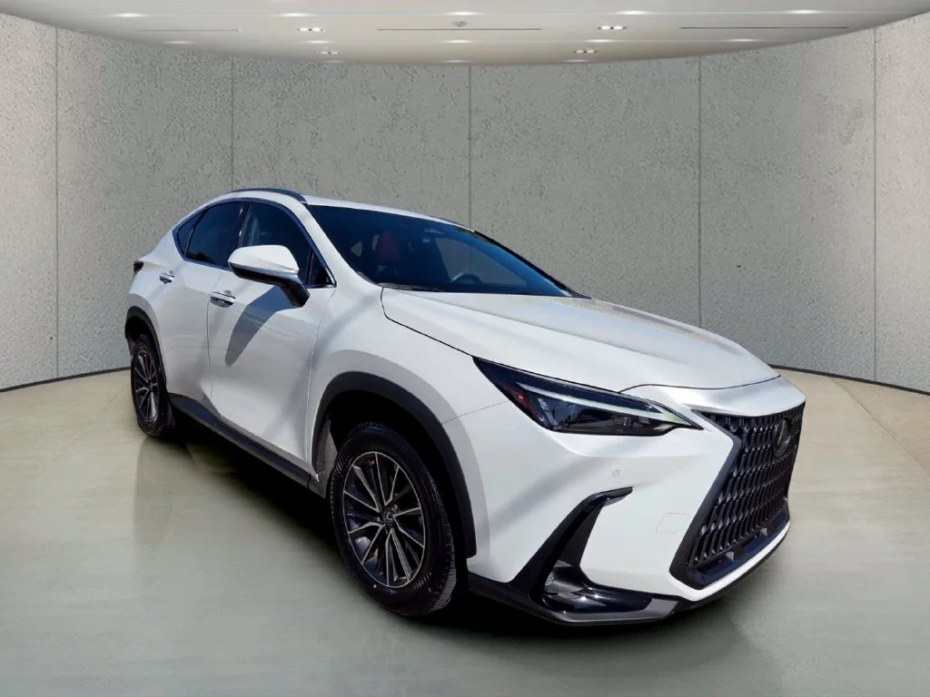 Used 2024 White Lexus 350 Premium image 7