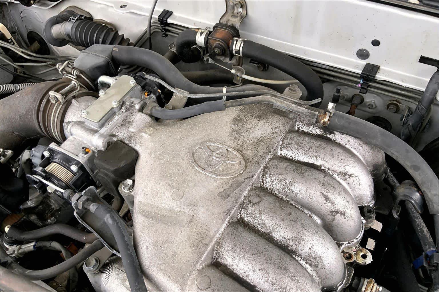 Used 2003 Lunar Mist Metallic Toyota PreRunner image 29